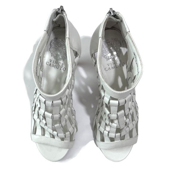 Vince Camuto Aventha Woven Bootie - Picture 4 of 10